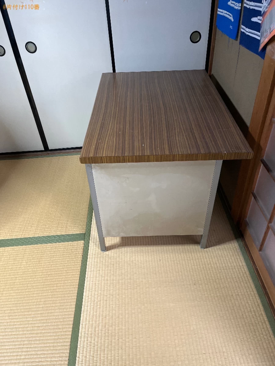 【京都市伏見区】事務机を2階から1階へ下ろす作業ご依頼